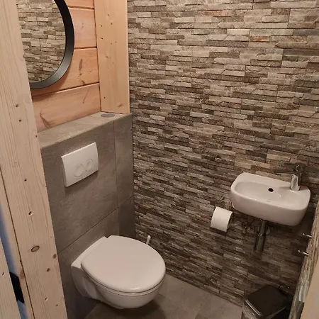 Momage Dichtbij Skiliften, Skiverhuur En Bikepark! Dağ evi *