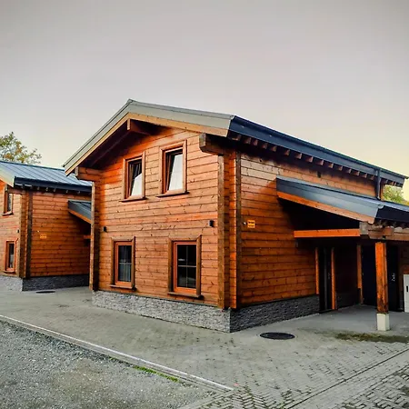 Momage Dichtbij Skiliften, Skiverhuur En Bikepark! * ווינטרברג