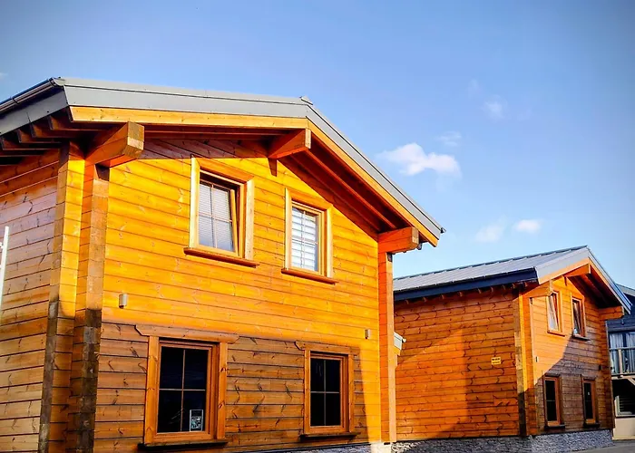 木屋 Momage Dichtbij Skiliften, Skiverhuur En Bikepark! *